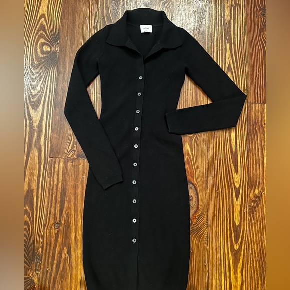 WILFRED ARITZIA Cove Black Sweater Button Down Dress - Picture 2 of 12